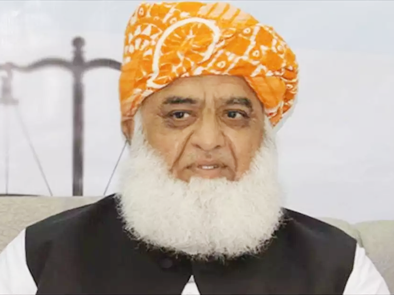 Fazl says no need of any action against Imran under prevailing political scenario