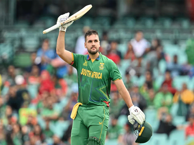 Rossouw hits ton as South Africa beats Bangladesh