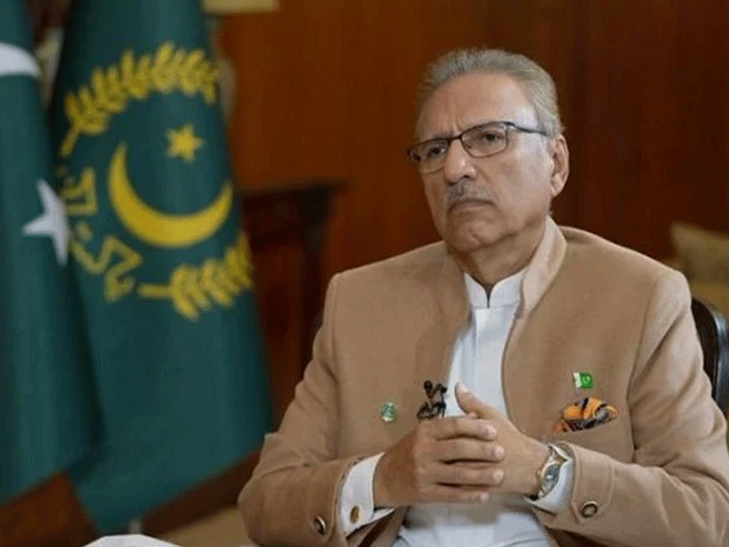 Alvi says ‘politicians, executive, establishment’ should play role for political stability