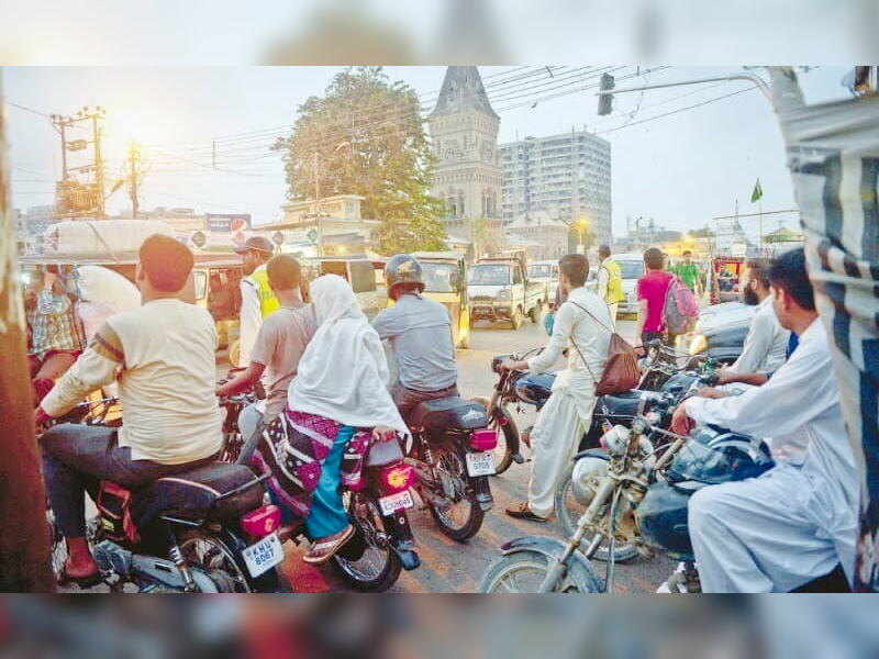 Pillion riding banned in Karachi on Dec 31-Jan 1