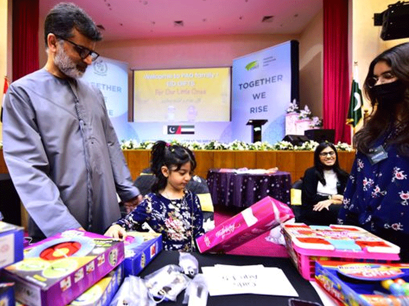 Eid gifts among 650 children distributed