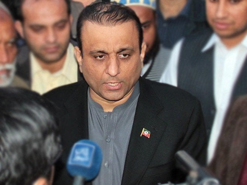 Aleem dismisses reports of forming new political party