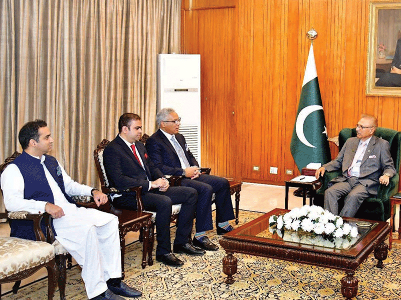 Country encourages foreign companies’ investment in fast-growing IT sector: President