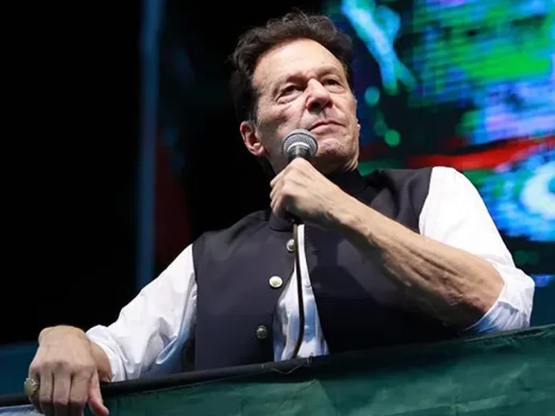 Imran regrets over his words, says never even think of threatening female judge