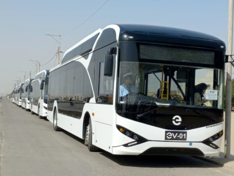 Sindh govt to procure more electric buses for Karachi