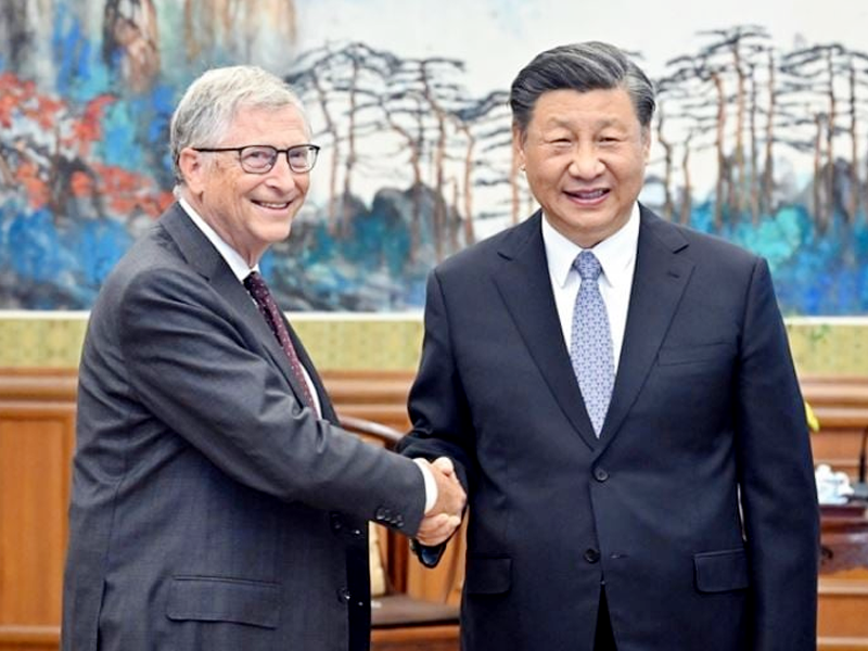 President Xi hosts billionaire Gates