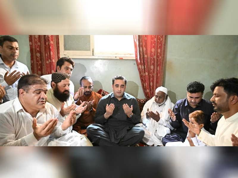 Bilawal Bhutto visits residences of party’s martyred office bearers, offers fateha