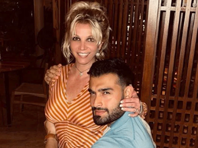 Britney thinks Sam ‘con man’: ‘Using her fame, wealth’