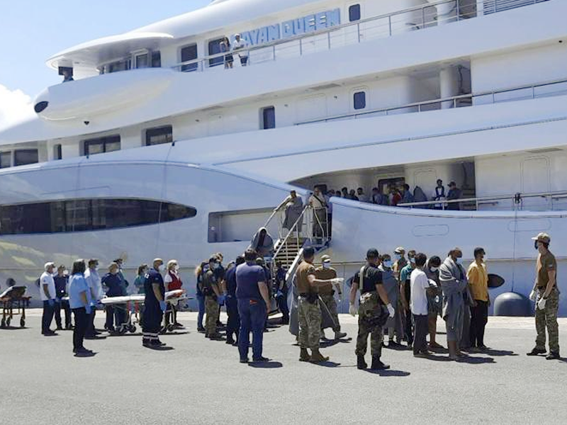 Scores including Pakistanis die, dozens missing in migrant shipwreck off Greece