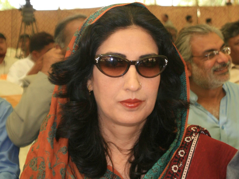 Shehla Raza, Administrator DMC east inspect flood-affectees camps in Sachal Goth