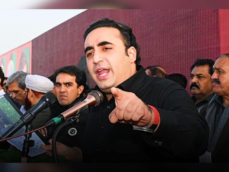 Bilawal sees Alvi embroiling in legal battle for violating Constitution