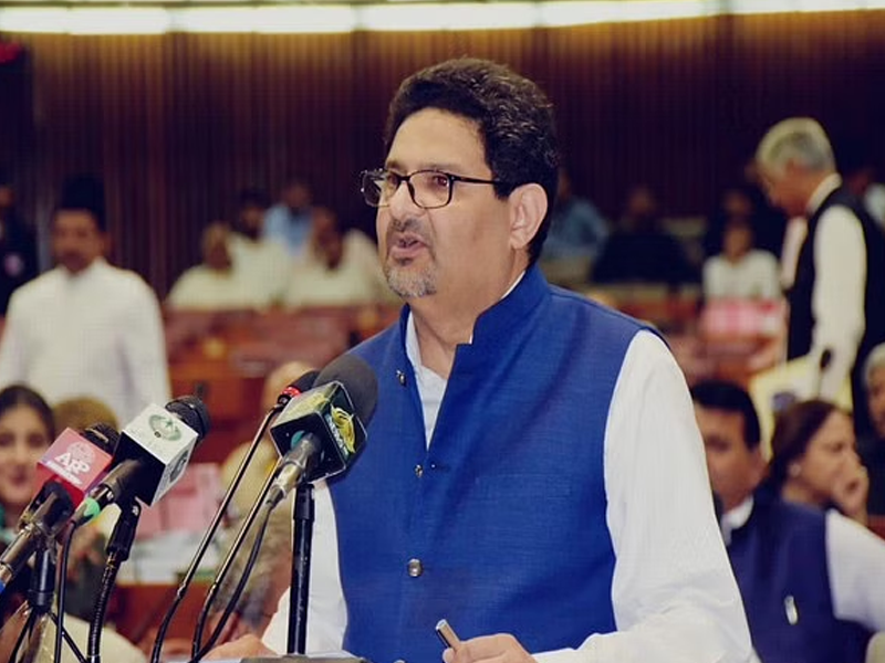 Inflation, power bills to scale down in Oct: Miftah Ismail