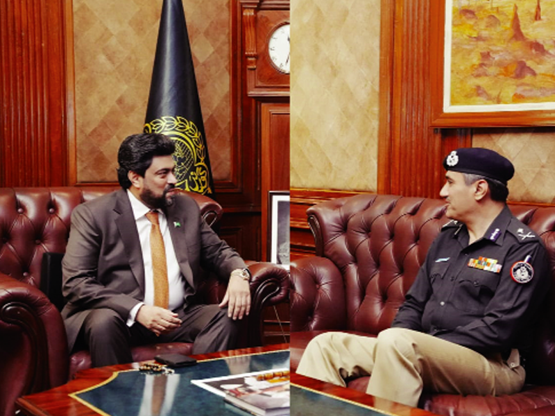 IG Sindh briefs Gov Tessori on law, order situation, steps controlling street crimes