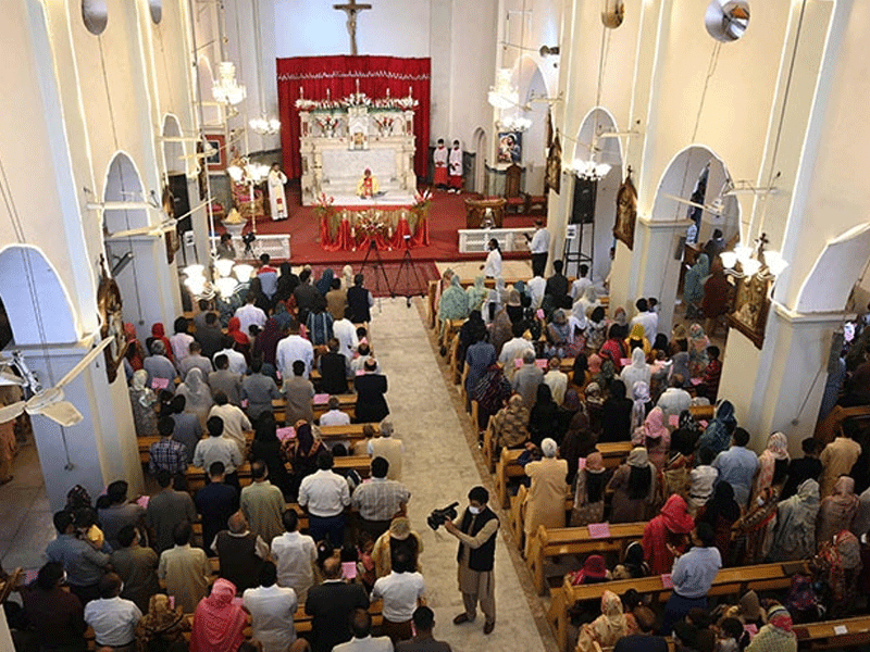 Christians celebrating Easter in Pakistan with religious zeal