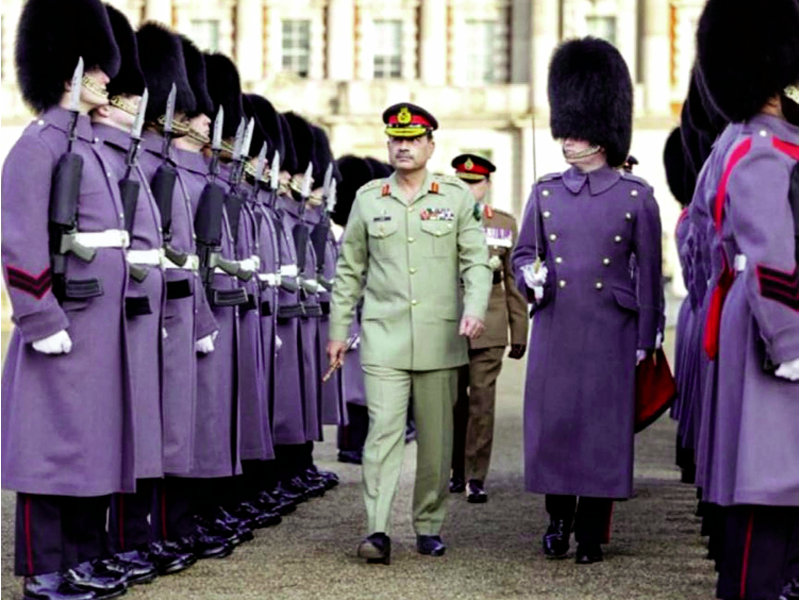 COAS Munir reaches UK for 7th Regional Stabilisation Conference