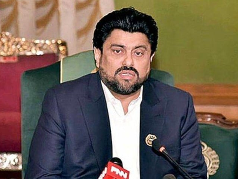 Governor Sindh Kamran Tessori vows to start IT courses, gym construction at NPC