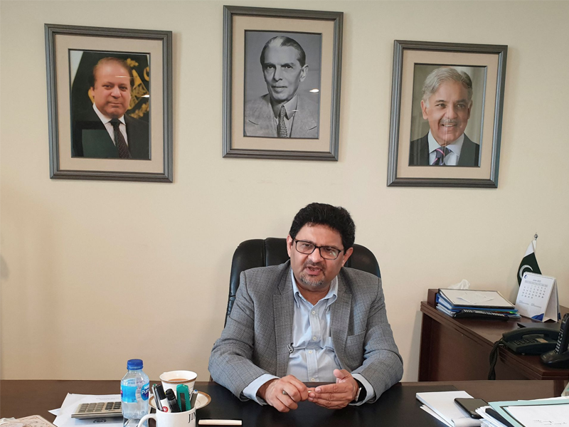 Dar gears up to head Finance Ministry, Miftah tenders resignation