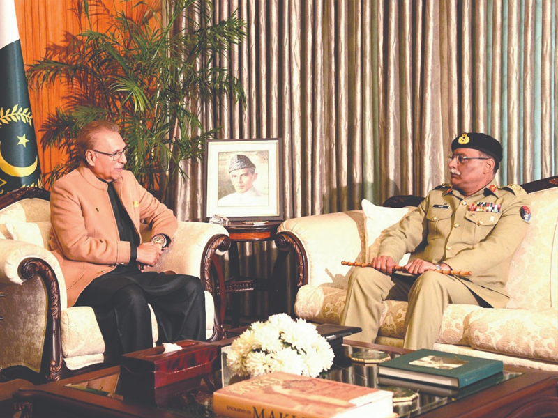 CJCSC Sahir Shamshad discusses national security, regional situation with President Alvi