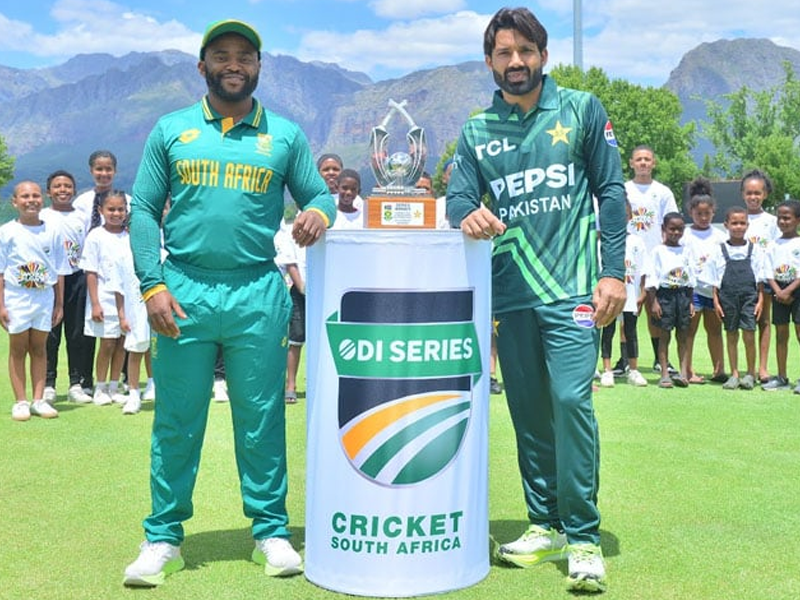 Pakistan-SAfrica ODI series trophy unveiled