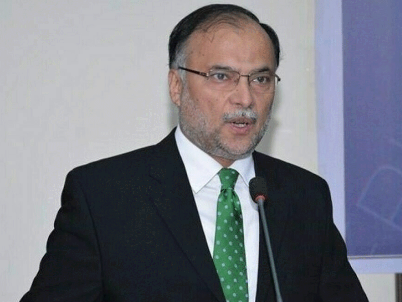 Ahsan Iqbal assures Chinese companies of govt’s support to expedite CPEC projects