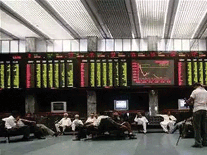 KSE-100 index falls 1.18pc owing to political noise, sheds 480pts