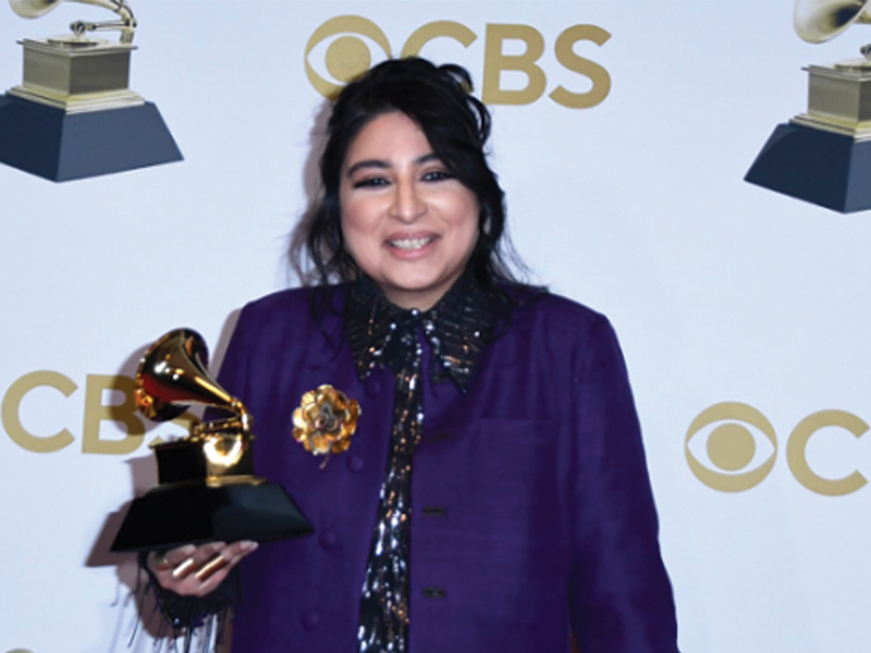 Pak-American singer Urooj conferred ‘Pride of Performance’ award