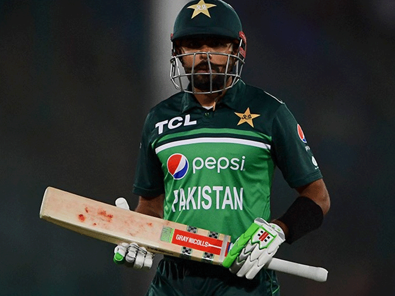 Fans come out in support of Babar amid lewd accusations