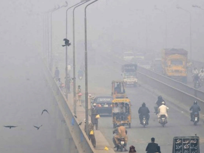 Karachi in grip of strong cold winds