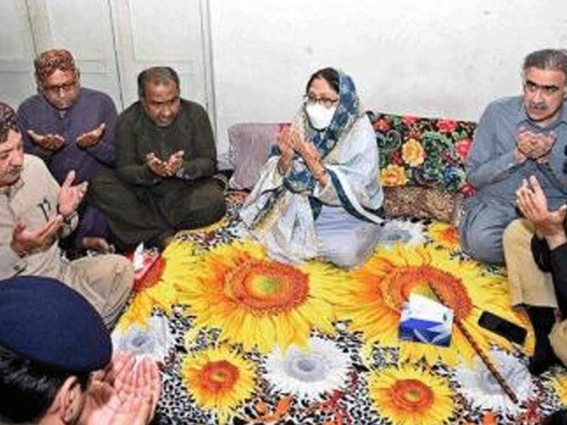 MNA Faryal Talpar, IGP Memon visit relatives of martyred DSP