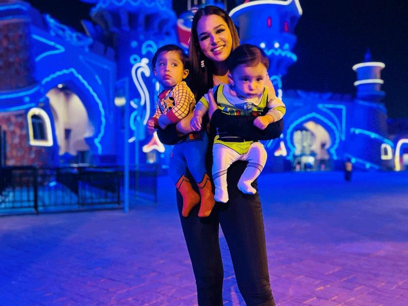 Zohreh Amir celebrates Halloween with her twins