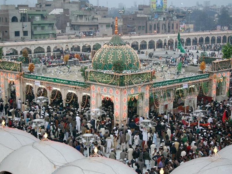 5 Famous Sufi Shrines In Pakistan