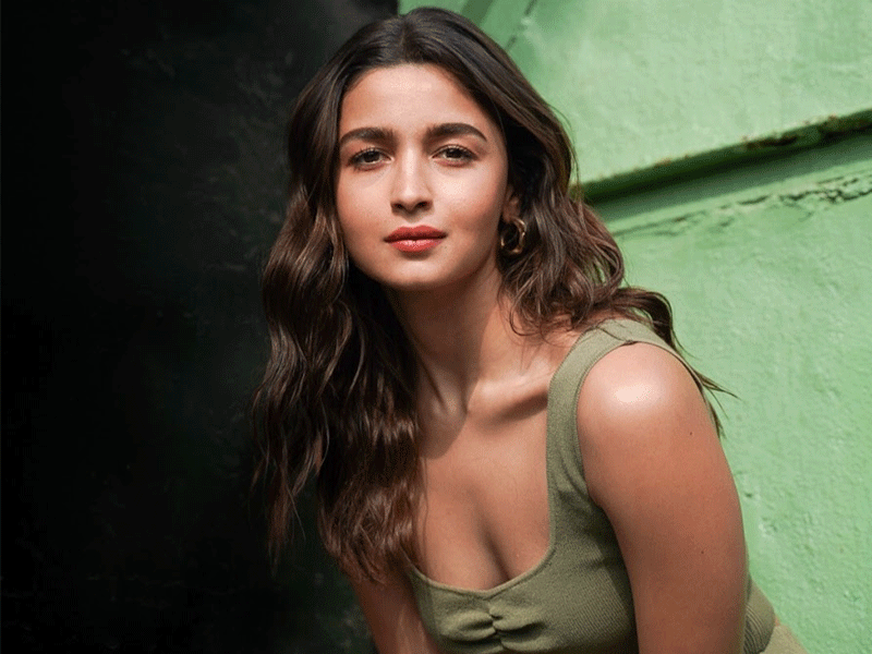 Alia Bhatt reacts to Ranbir Kapoor’s ‘Tu Jhoothi Main Makkaar’ title reveal