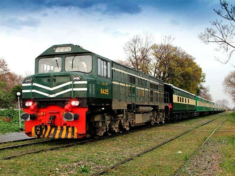 Train services from Quetta to other parts of country remain suspended