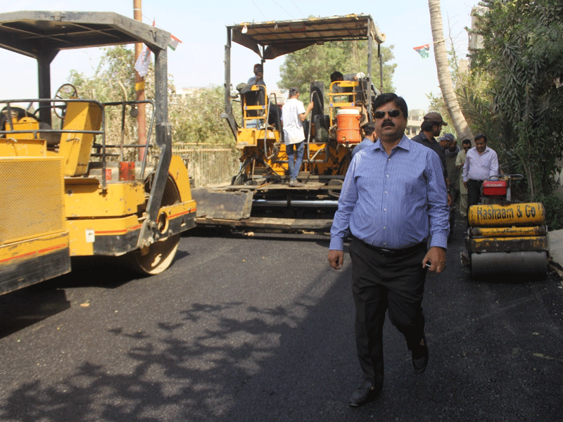 Administrator DMC east inspects road construction near Hasan Square