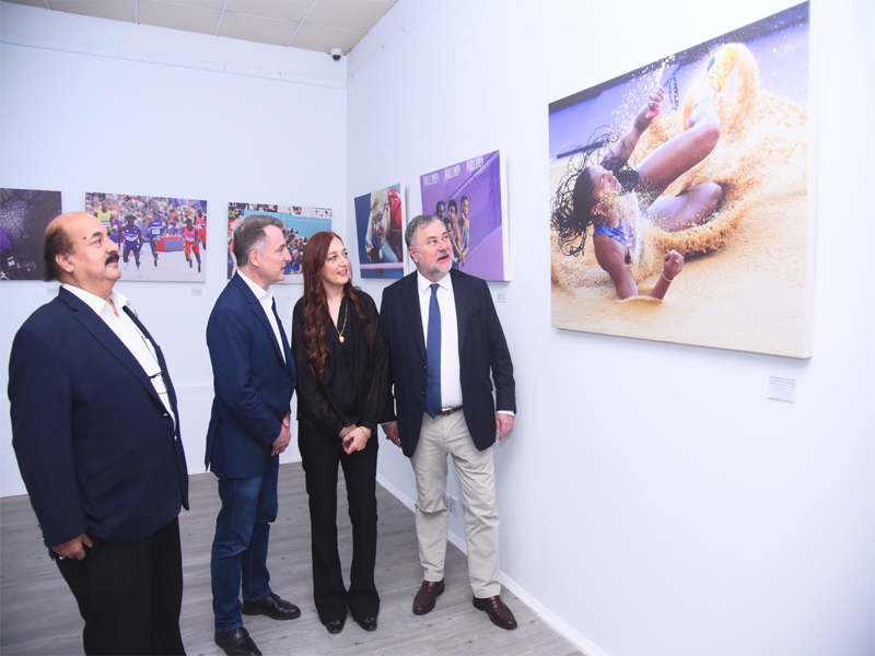 French envoy inaugurates photographs exhibition