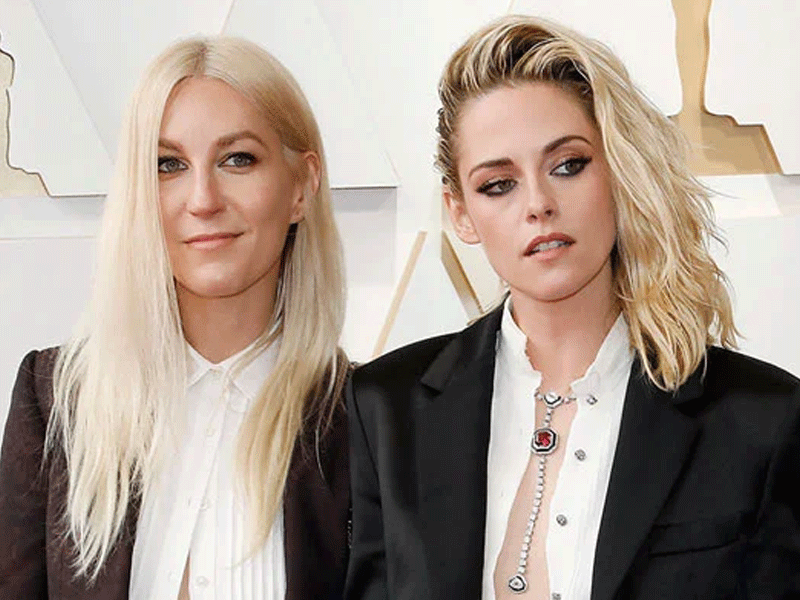 Kristen receives birthday tribute from fiancée Dylan