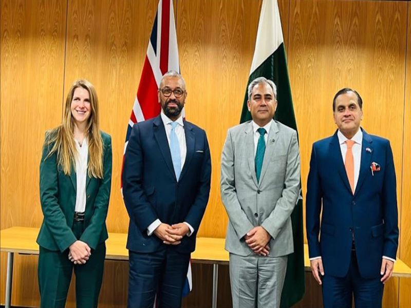 Pakistan, UK sign LOI to combat illegal migration