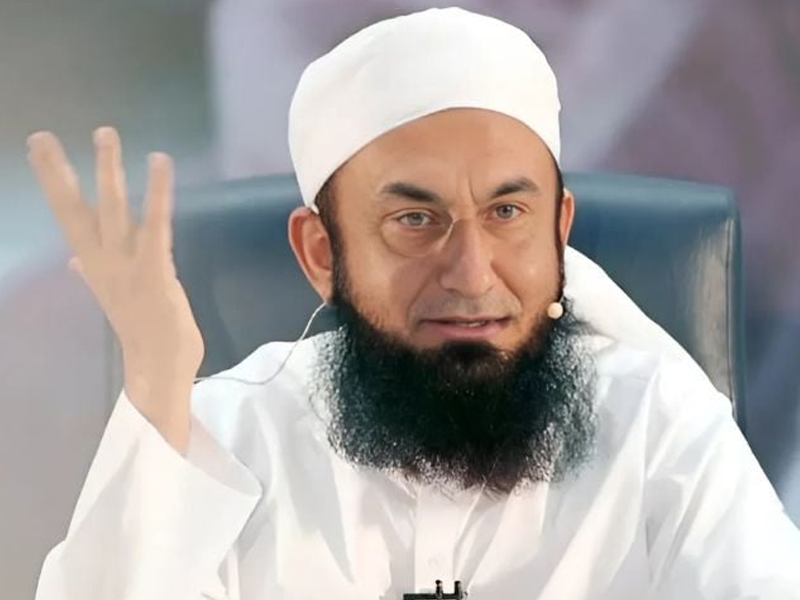 Maulana Tariq Jamil says ‘cellphones should deem un-islamic, if VPN’