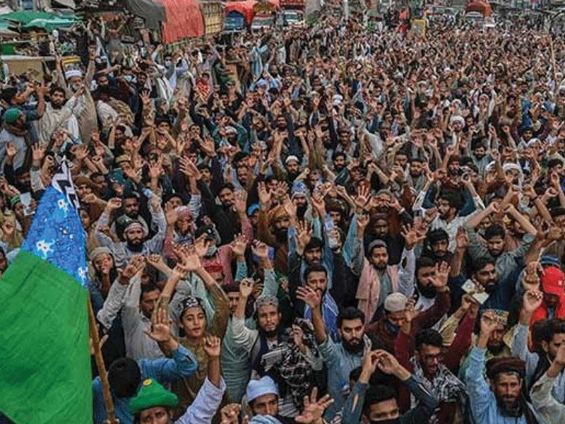 People hoodwinked in name of change: TLP leaders