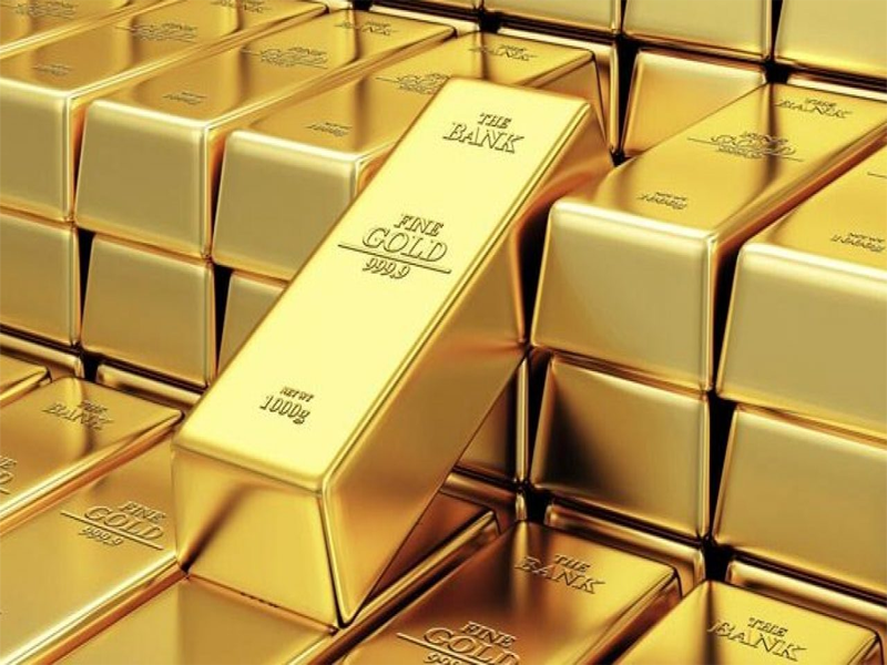 Gold price increases Rs200/tola