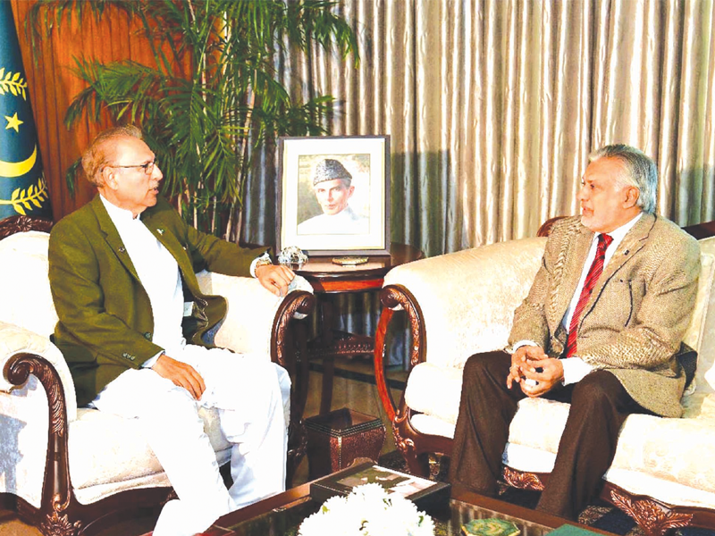 Dar briefs President Dr Alvi on overall economic situation