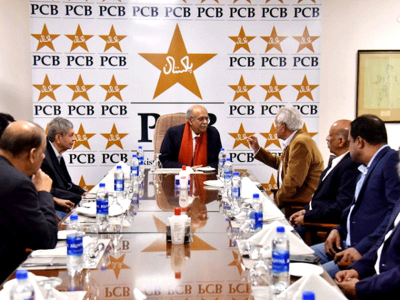 Najam Sethi orders to clear outstanding dues of players, employees