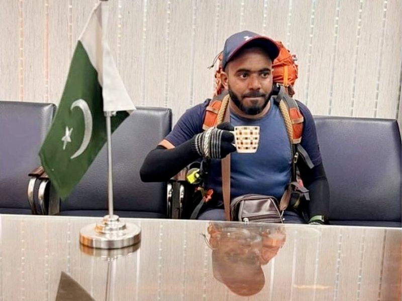 Pakistani man reaches Makkah on foot to perform Hajj