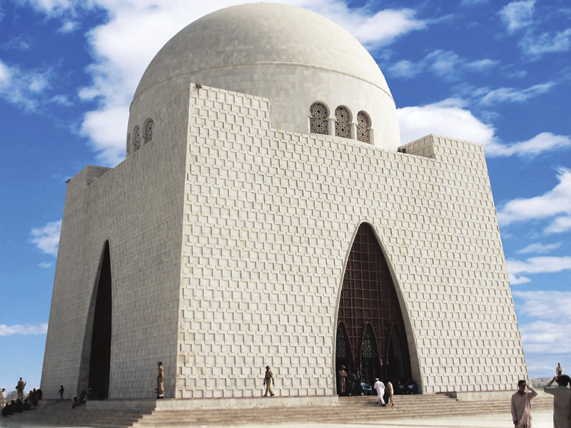 Punjab CM Mohsin visits Quaid’s mausoleum