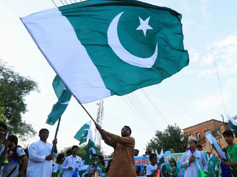 Kashmiris celebrate Pakistan Day with full enthusiasm, devotion